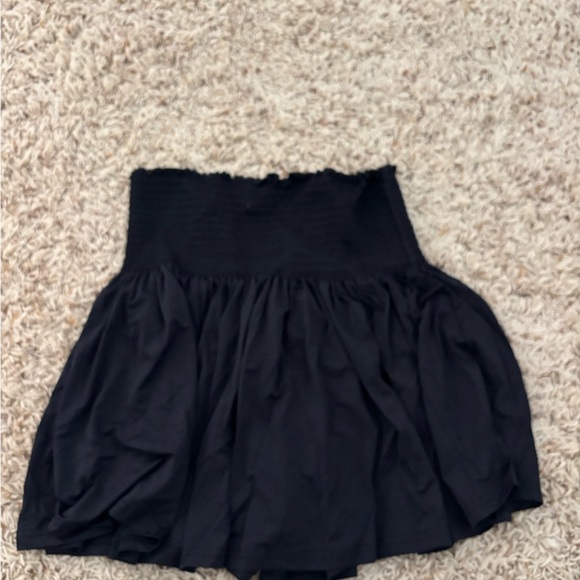 Black natural life skort - Picture 2 of 3